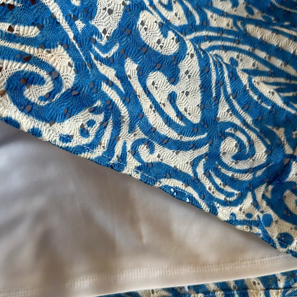 Lilly Pulitzer, blue and white dress with bell sleeves - Picture 7 of 7